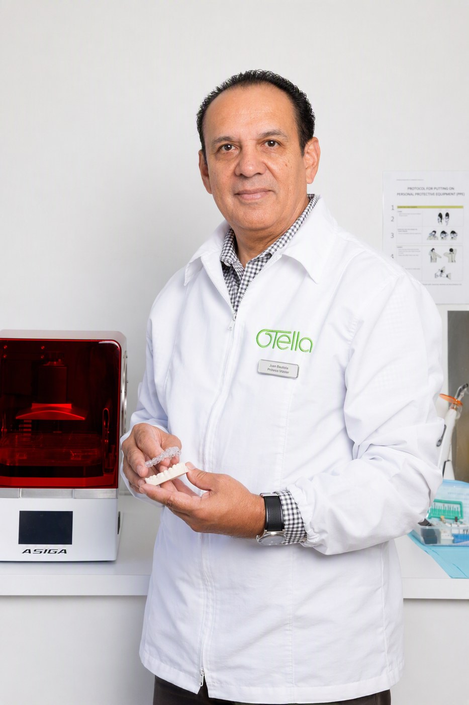 Juan Bautista, Prótesis Máster at Otella Dental